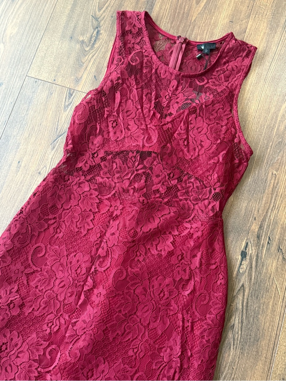 NBD Women’s Wine Red Floral Lace Sheath Cocktail Midi Dress Size S NWT - Picture 2 of 11